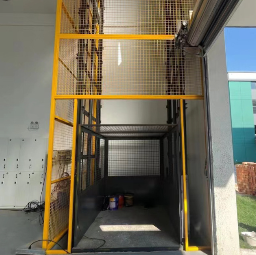 汉中导轨式升降机助力物流园破解运输难题