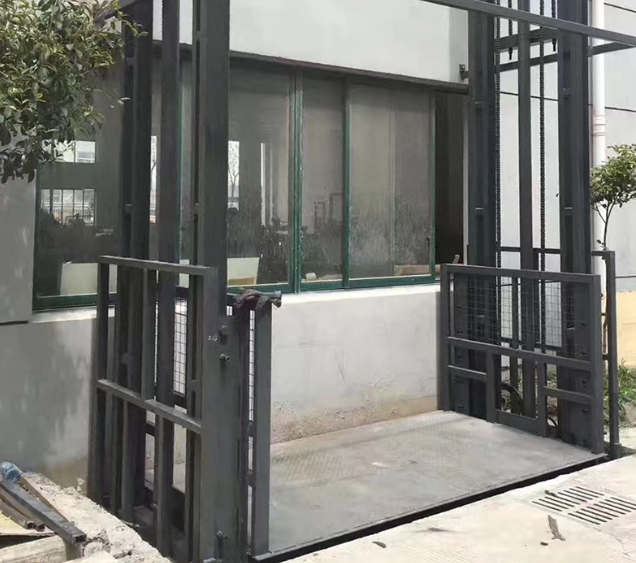 汉中导轨式施工升降机助力民生工程提速增效